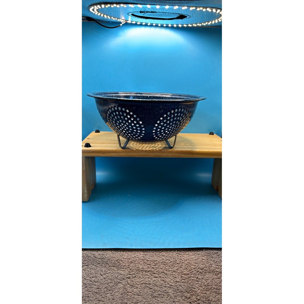 Vintage Blue Speckled Enamelware Metal Colander 3 Legs Retro 10 Inch Large